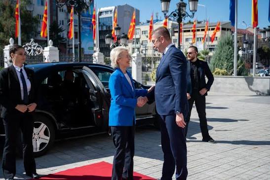 Фон дер Лајен во Скопје: „Наредна недела ЕУ прави прв чекор“ — што значи тоа во превод