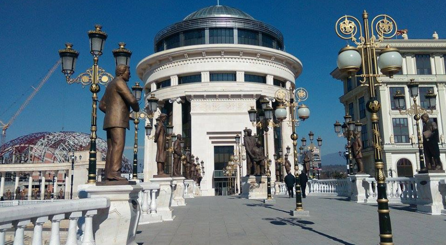 Обвинител осомничен за „награда за влијание“, а без притвор: зошто судијата не можеше потешка мерка